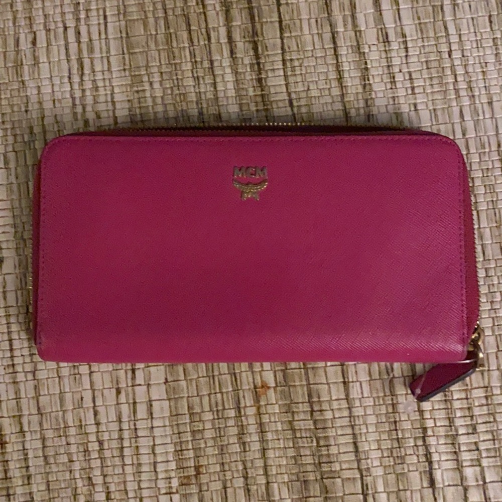 mcm wallet